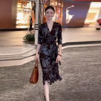 ราคา High-End Design Wrap Dress 2025 ใหม่ภาพวาดหมึก Smudge พิมพ์ชุดชิ้นเดียว V คอ Slimmer ดูกระโปรงยาวปานกลาง (54008261920)