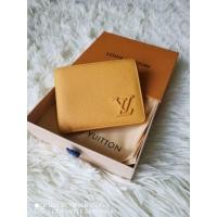 ราคา LV Aerogram Multiple Yellow Cow Leather Wallet Microship รุ่นยอดนิยม สภาพดี หนังแท้ทั้งใบ มือ2 ของแท้‼️ (47806027806)