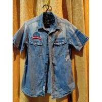 ราคา เสื้อยีนส์แฟชั่นผู้ชาย wrangler แท้ มือ2 (9008968992)