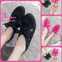 ราคา โกดัง KD24 รองเท้าหนัง แบบสวมหุ้มส้น ฉลุลายดาว หัวใจ มีให้เลือก 3 สี รองเท้าแฟชั่นผู้หญิง (16299061811)