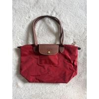 ราคา Longchamp Classic สีแดง สินค้าของแท้มือสอง สภาพดี ไซต์ S long หูยาว (24940914907)
