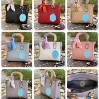 ราคา ส่งฟรีกระเป๋าแบรนด์แท้ Pimmy ทรงสวยมาก (4938193318)
