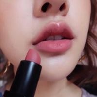 ราคา [พร้อมส่ง] ลดราคา! BOBBI BROWN Luxe Matte Lip Color สีBoss Pink สีชมพูพีช สีสวยมาก เนื้อกำมะหยี่Velvet ของใหม่ของแท้100% (1701804818)