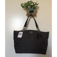ราคา Coach Outline Signature Small Kelsey #F36625 SVDK6 (66986240)
