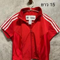 ราคา แท้ เสื้อครอป Adidas สีแดง ทรงวินเทจๆ เบบี้ทรี หรือแต่งตัวแนว Sporty Style ซิปปั๊ม สกรีนหลัง 3 แถบ ไซส์ xs (47760951293)