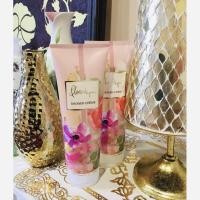 ราคา Marks & Spencer ครีมอาบน้ำ Florentyna Shower Cream คอลเลคชั่นพรีเมี่ยม กลิ่นหอมมากกก (2938891842)