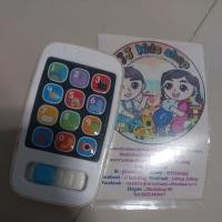 ราคา FisherPrice โทรศัพท์มือถือสอนนับเลขมีเสียงมีไฟมีเพลงน่สรัก❌มือสอง❌ (12541564034)