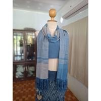 ราคา ผ้าพันคอมอมือย้อมครามและย้อมสีธรรมชาติ (50406928157)
