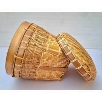 ราคา กระบุงใส่เงินพร้อมฝา เส้นผ่าฯ 19 ซม. สูง 18.5 ซม. ทำด้วยไม้ไผ่ งาน Handmade จากภูมิปัญญาชาวบ้าน สำหรับใส่เงิน/ใส่สิ่งของ (25113218542)