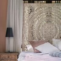 ราคา หัวเตียงไม้สักแกะสลัก ลายโมรอคกัน สีขาวขัด ขนาด 5 ฟุต 153x153 ซม. | Teak Moroccan Carved Headboard (40151631987)