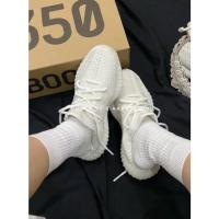 ราคา adidas originals Yeezy Boost 350 V2 Bone สีขาว ของแท้ 100 % รองเท้าผ้าใบ (22156368465)