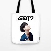 ราคา กระเป๋าผ้า YUGYEOM GOT7 ยูคยอม เลื่อนดู (1484972486)