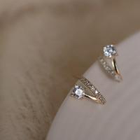 ราคา ต่างหูปิคนิคผู้หญิงมีสไตล์ SPK832.45806 Collection [DoRa Jewelry] - ห้อยระย้า ขนนก หินอ่อน สีเขียว (44208823137)
