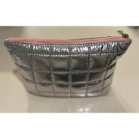 ราคา Clinique Cosmetic Bag/ กระเป๋าใส่เครื่องสำอาง คลีนิกข์ (40609213836)