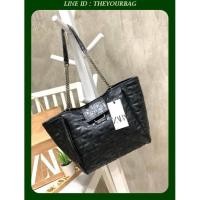 ราคา กระเป๋า ZARA SOFT ROCKER TOTE BAG กระเป๋าคอลเลคชั่นใหม่จาก zara ทรงshopper วัสดุหนังpu ++/ (6104742531)