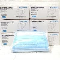 ราคา 3-PLY MEDICAL MASK FACE MASK EARLOOP Ministry of Health Permit 1 กล่อง CONTAINS 50 ชิ้น (26281849240)
