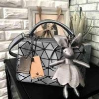 ราคา David Jones Metallic Grey Speedy Bag (Outlet) กระเป๋าแบรนด์เนม (787152546)