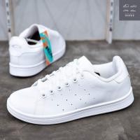 ราคา รองเท้าผ้าใบขาวล้วน หนังนิ่ม ทรงน่ารัก แฟชั่นเกาหลี รองเท้าผ้าใบเสริมส้น แบบผูกเชือก รองเท้าผ้าใบแฟชั่น (8742733771)