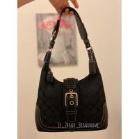 ราคา กระเป๋า Coach ทรงสะพายไหล่ (มือ2แท้) 9” น้องทรงสะพายไหล่ สภาพสวยกริบ ✨ (10102231724)