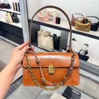 ราคา CHARLES & KEITH กระเป๋าสะพายไหล่ดีเทลสายโซ่และเกลียวเชือกรุ่น Acelynn (57406127710)
