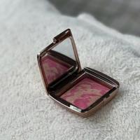ราคา ส่งต่อ HOURGLASS Ambient Lighting Blush-Luminous Flush 4.2g (used) (44310859776)