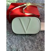 ราคา Valentino Selected Single Productกระเป๋าหญิงสไตล์ใหม่RockSTUDกระเป๋าสะพายข้างGaravaniRockstudกระเป๋าสะพายข้างทําจากซับหนังลูกวัวขนแกะผ้าสักหลาดสัมผัสที่ละเอียดอ่อนแฟชั่นในเมือง (47811300556)