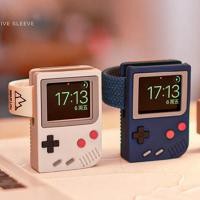 ราคา แท่นชาร์จซิลิโคนสไตล์คอนโซลเกมย้อนยุคสําหรับ Apple Watch 38mm 40mm 41mm 42mm 44mm 45mm 46mm SE Series 11-1 – แท่นยืนกลางคืนคลาสสิก, ที่วางนาฬิกาปลุกข้างเตียง (57460341260)