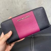 ราคา BA31 มือสอง กระเป๋าสตางค์ใบยาว Michael Kors สำหรับผู้หญิง 2 สี ม่วงดำ เปิดปิดแบบซิป มีช่องเก็บเหรียญและใส่บัตรได้ 8 ช่อง (28958768468)