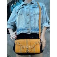 ราคา กระเป๋าสตางค์ใบยาวสีส้มมือสอง (27382498787)
