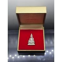ราคา พระกริ่งไพรีพินาศ ญสส เนื้อเงิน 84 พรรษา สมเด็จพระสังฆราช พิธีพุทธาภิเษก ณ วัดบวรนิเวศวิหาร พ.ศ.2540 กล่องเดิม (47657179549)