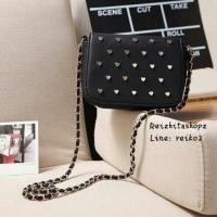 ราคา Forever21 Heart Chain Bag (681409)