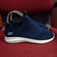ราคา Skechers แบรนด์แท้มือสอง (10658679702)