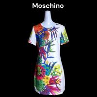 ราคา Moschino เดรสแขนสั้นลายพิมพ์ดอกไม้สดสีขาว (44500495935)