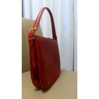 ราคา กระเป๋าสะพายข้างหนังแท้สีแดงญี่ปุ่นวินเทจ-มือสอง (24745987040)