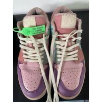 ราคา NIKE AIR JORDAN 1 LOW SE "EASTER PASTEL" SNEAKERS - PINK มือสอง (24571538797)