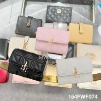 ราคา Lyn กระเป๋าสตางค์ มีโค้ดลด30% aurelia wallet กระเป๋าสตางค์ใบสั้น พร้อมสายยาวสะพายข้าง ของแท้จากชอป (26316421085)