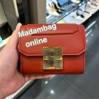 ราคา CHARLES & KEITH Kalinda Metallic Accent Wallet กระเป๋าสตางค์ใบสั้น แท้จากช็อป (20475506594)