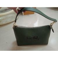 ราคา กระเป๋าถือสะพายข้างสีเขียวขี้ม้า (25108983769)