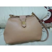 ราคา กระเป๋าสะพายข้างหนังแท้แบนSt. Scott London: (41761634400)
