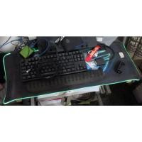 ราคา แผ่นรองเมาส์เกมมิ่งแบบมีไฟ RGB (RGB Gaming Mousepad) ขนาดไซส์ XL (41081559404)