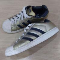 ราคา รองเท้า Adidas แท้ สีทอง size 37.5 สภาพใช้งาน (56101998833)
