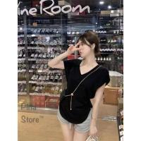 ราคา 015- เสื้อยืดคอวีแขนสั้นเต่อ จับจีบเข้าทรง ผ้าสลาฟ (16793930977)