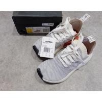 ราคา รองเท้าผ้าใบ adidas NMD R2 แท้ 100% size 3.5 uk 36 22- 22.5 cm สภาพดีใส่เดินห้าง 2 ครั้ง (6700301170)