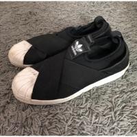 ราคา Adidas slip on used size 6us สีดำ (3317017575)