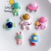ราคา กิ๊บติดผมเรซิ่น รูปนักบินอวกาศ ดาว ดาว สีสดใส อุปกรณ์เสริม สําหรับตกแต่งเคสโทรศัพท์ 10 ชิ้น ต่อชุด (22425885082)