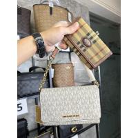 ราคา กระเป๋าตังค์Burberryเเละสะพายข้างMK (25288351815)