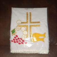 ราคา ใหม่- ผ้าปูโต๊ะหมู่บูชาปักสีขาว 5 ขนมปัง 2 ปลา (150 x 115 ซม.) (40381223484)