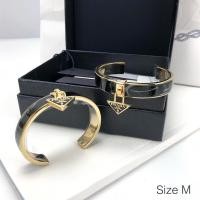 ราคา พร้อมส่ง New Prada Women's White Triangle Logo Bracelet (19986962864)