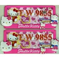 ราคา กรอบป้ายทะเบียนรถยนต์แบบไม่กันน้ำคิตตี้ตัวนูนจำนวน2ชิ้น หน้า+หลัง 1 คู่ (26104995391)