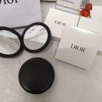 ราคา กระจกพกพา POCKET MIRROR จาก DIOR (23934949469)